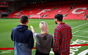 奥格斯堡2-0勒沃库森，吉安努利斯传射，药厂三中门框